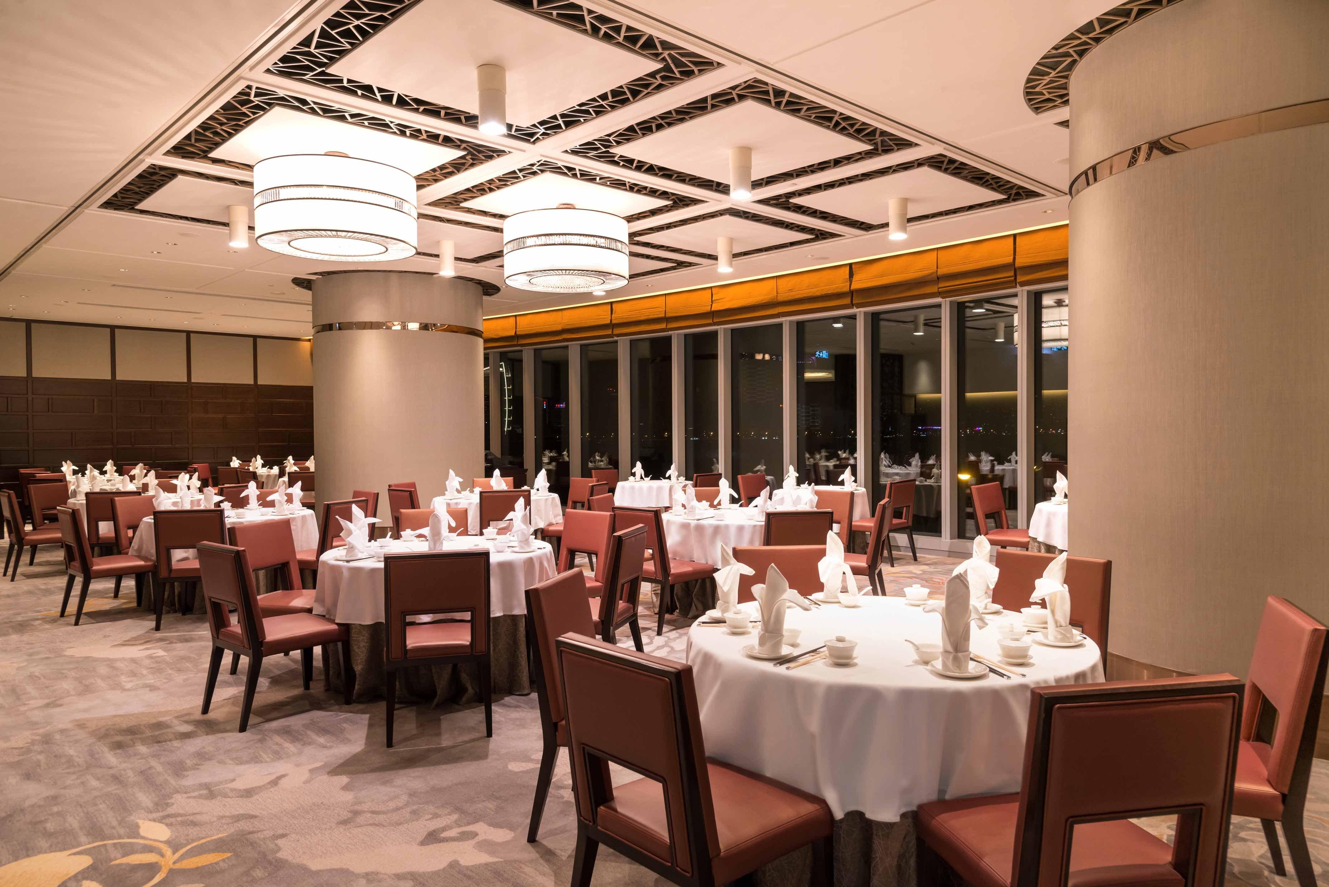 Crowne Plaza Macau By Ihg Hotel Екстериор снимка Interior of the restaurant