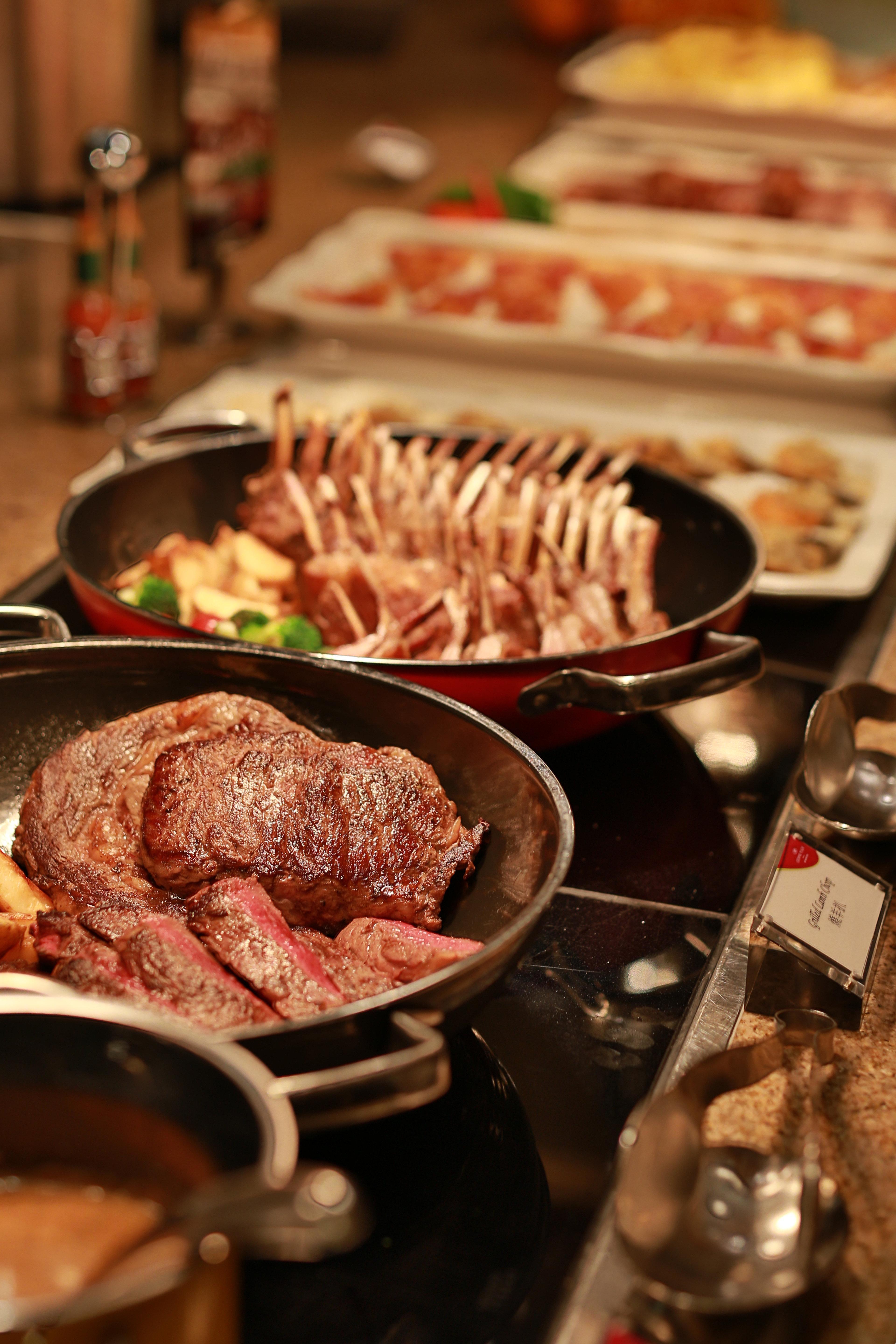 Crowne Plaza Macau By Ihg Hotel Екстериор снимка A rack of lamb
