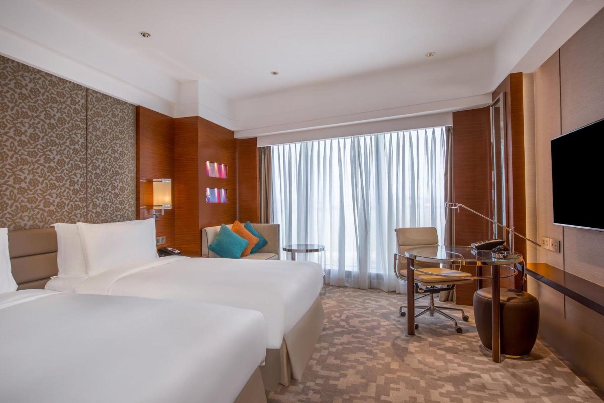 Crowne Plaza Macau By Ihg Hotel Екстериор снимка Deluxe Room